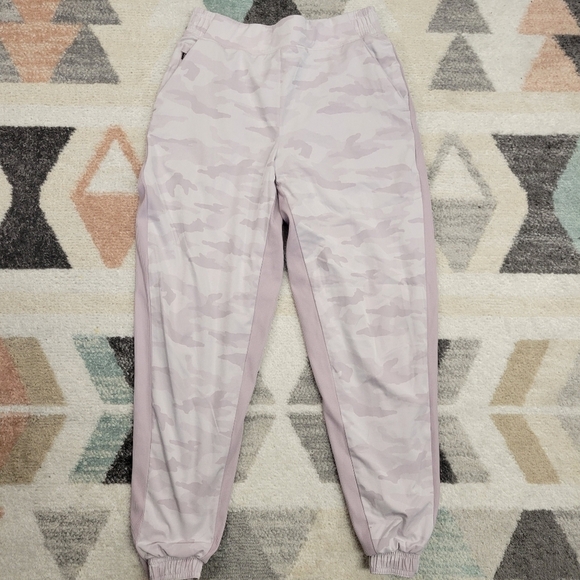 ATHLETA Brooklyn Lined Textured Jogger - Camo Lux Shasta Purple Size 8 - Picture 2 of 12